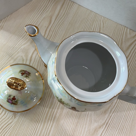 Vintage ceramic Victorian teapot - Picture 4 of 7